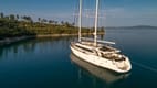 Explore Croatia aboard Motorboat Navilux | Yacht4Less