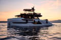 Explore Croatia aboard Motorboat Blue Moon | Yacht4Less