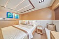 Motorboat Omnia – best yacht rental in Croatia | Yacht4Less