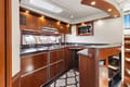 Experience USA on Motorboat Parr T On | Yacht4Less