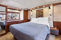 Motorboat Parr T On – best yacht rental in USA | Yacht4Less