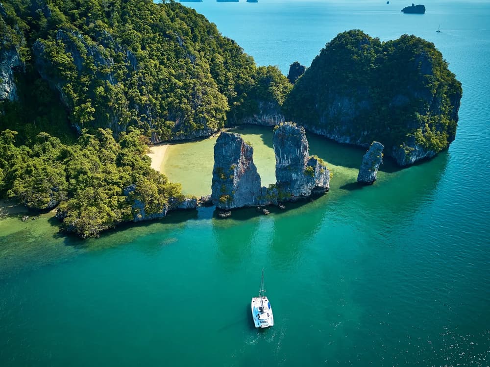 Yacht sail to Thailand