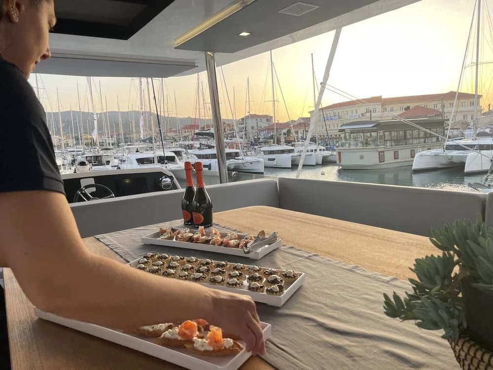 what is a fully crewed catamaran charter