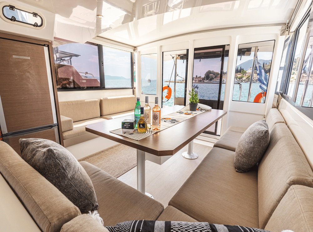 Bali Catspace layout - interior saloon 