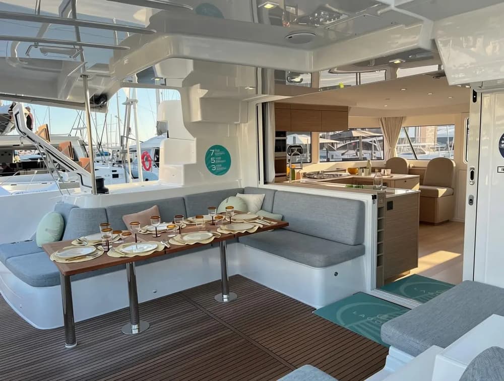 Lagoon 47 Deck Layout and Outdoor Living Spaces