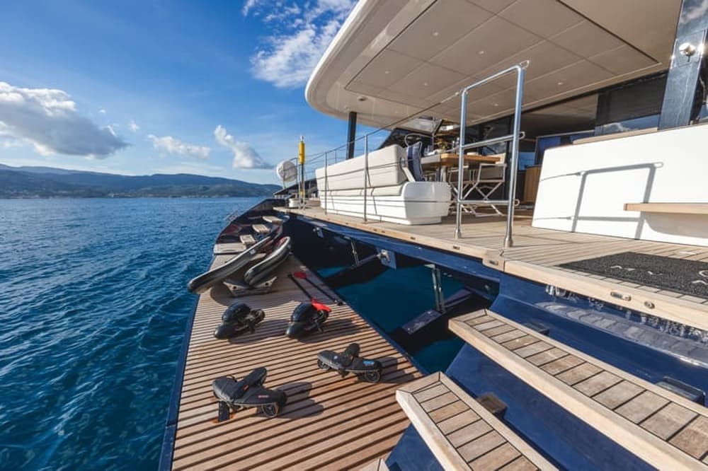what does apa cover in a yacht charter