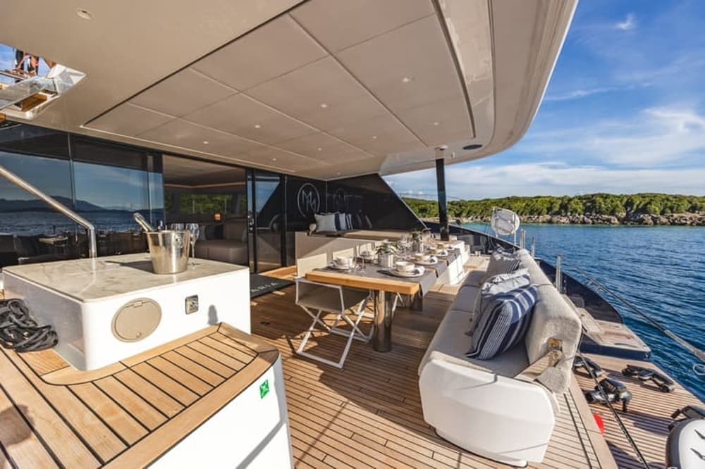 what does apa cover in crewed yacht charter
