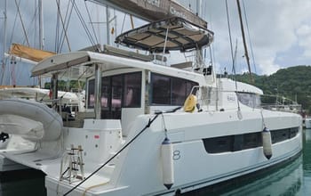 Catamaran ELVIRA charter rental in Caribbean | Yacht4Less