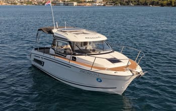 Motorboat Medolino charter rental in Croatia | Yacht4Less