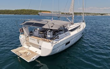 Sailboat Sea Queen charter rental in Croatia | Yacht4Less