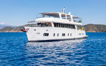 Lila Trawler