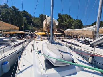 Sailboat STROMBOLI available for yacht charter in Croatia | Yacht4Less