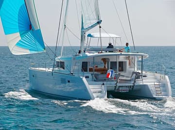 Catamaran LOUMILIS II available for yacht charter in Belize | Yacht4Less