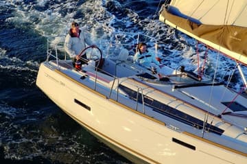 Best Price for a Sailboat PARROT rental in Greece | Yacht4Less