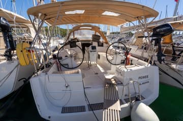 Sailboat PEWEE charter rental in France | Yacht4Less