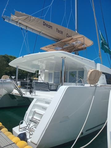 Catamaran JAMALAC  charter rental in Seychelles | Yacht4Less