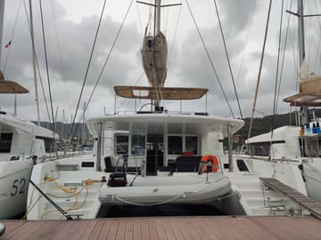 Catamaran KETOUPA  charter rental in Caribbean | Yacht4Less