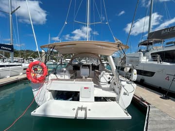 Sailboat MISS B  charter rental in Australia | Yacht4Less