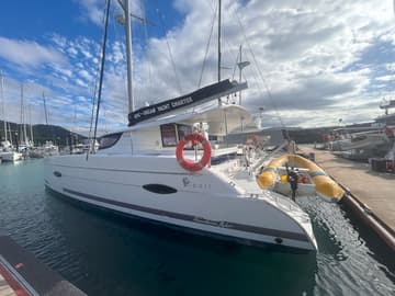 Best Price for a Catamaran DASHA WAY rental in Australia | Yacht4Less