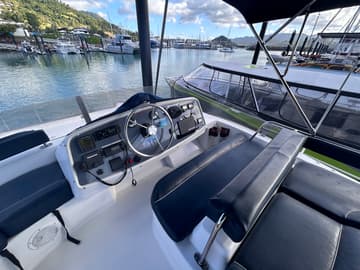 Power Catamaran DIMANCHE  available for yacht charter in Australia | Yacht4Less