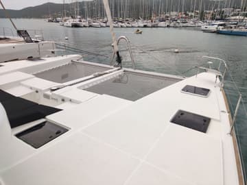 Catamaran SHAMA  available for yacht charter in Caribbean | Yacht4Less