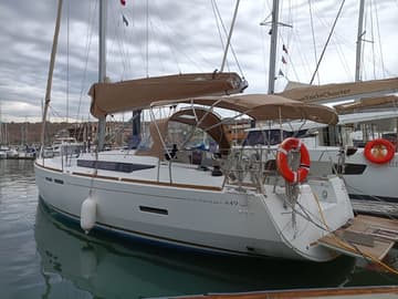 Sailboat VEZAD  available for yacht charter in Mexico | Yacht4Less