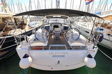 Sailboat Dalmatinka charter rental in Croatia | Yacht4Less