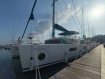 Best Price for a Catamaran DREAM ESCONDIDA rental in Thailand | Yacht4Less