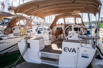 Sailboat Eva available for yacht charter in Croatia | Yacht4Less