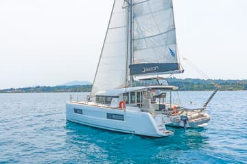 Catamaran Thalasea available for yacht charter in Greece | Yacht4Less