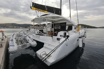 Catamaran Best Friends I available for yacht charter in Croatia | Yacht4Less