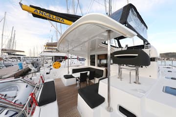Catamaran Venus available for yacht charter in Croatia | Yacht4Less