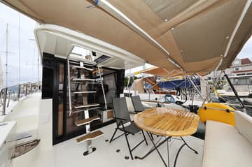 Motorboat Running Gag I available for yacht charter in Croatia | Yacht4Less
