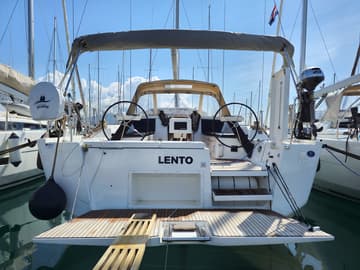 Sailboat Lento charter rental in Croatia | Yacht4Less