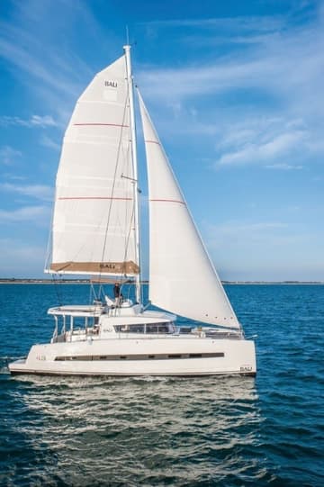 Best Price for a Catamaran CALLUNE  rental in New Caledonia | Yacht4Less