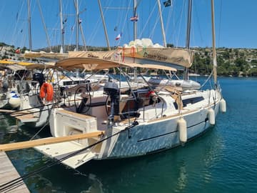 Sailboat ANTHEMIS  charter rental in Croatia | Yacht4Less