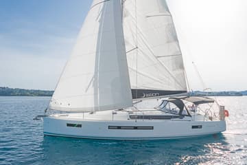 Sailboat Pileas charter rental in Greece | Yacht4Less