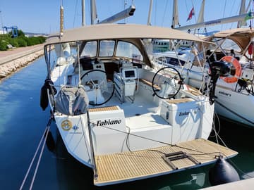 Sailboat Fabiano II charter rental in Croatia | Yacht4Less