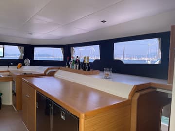 Catamaran Blue Horizon available for yacht charter in Greece | Yacht4Less