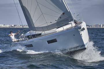 Best Price for a Sailboat Ondeck rental in Greece | Yacht4Less