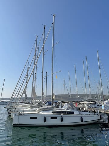 Sailboat Tena available for yacht charter in Croatia | Yacht4Less