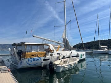 Sailboat DRYADE available for yacht charter in France | Yacht4Less