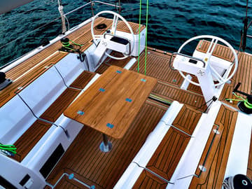 Sailboat Lina available for yacht charter in Croatia | Yacht4Less