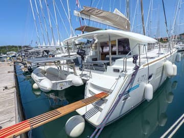 Catamaran Yolamare available for yacht charter in Croatia | Yacht4Less