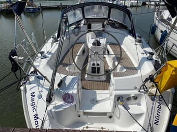 Best Price for a Sailboat Magic Mouse rental in Netherlands | Yacht4Less