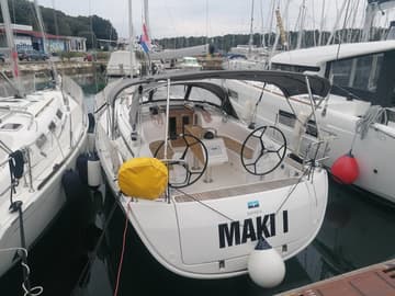 Sailboat Maki I charter rental in Croatia | Yacht4Less