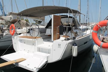 Sailboat Adventure Planet charter rental in Italy | Yacht4Less