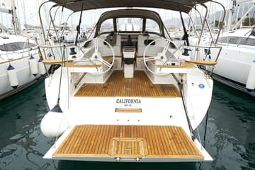 Best Price for a Sailboat California rental in Croatia | Yacht4Less