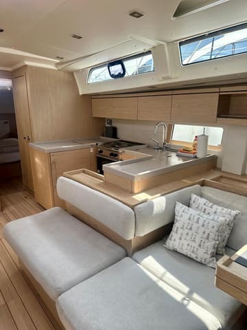 Sailboat Full Moon available for yacht charter in Croatia | Yacht4Less