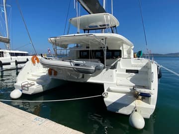 Catamaran Sundowner available for yacht charter in Greece | Yacht4Less